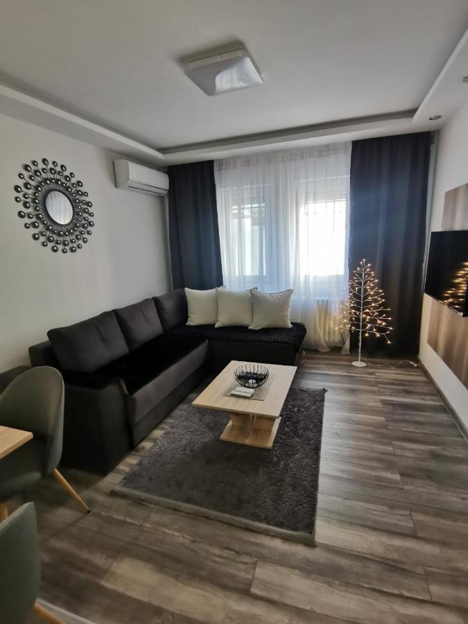 Apartments Isidora 노비사드 외부 사진